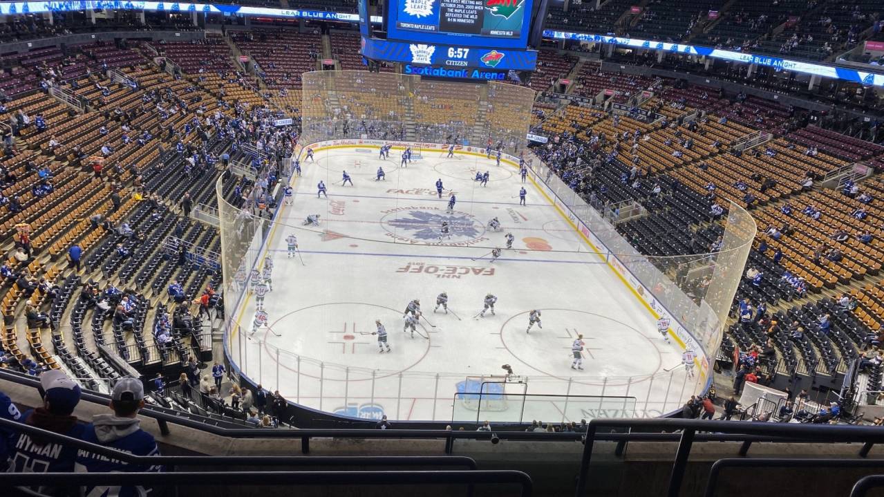 Molson Section Toronto Maple Leafs vs Philadelphia Flyers 5 Jan