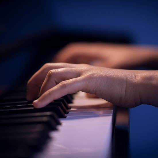 Moonlight Sonata and Rhapsody in Blue by candlelight