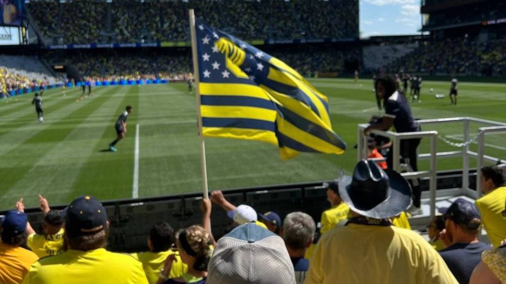 Nashville SC warming up at Geodis Park