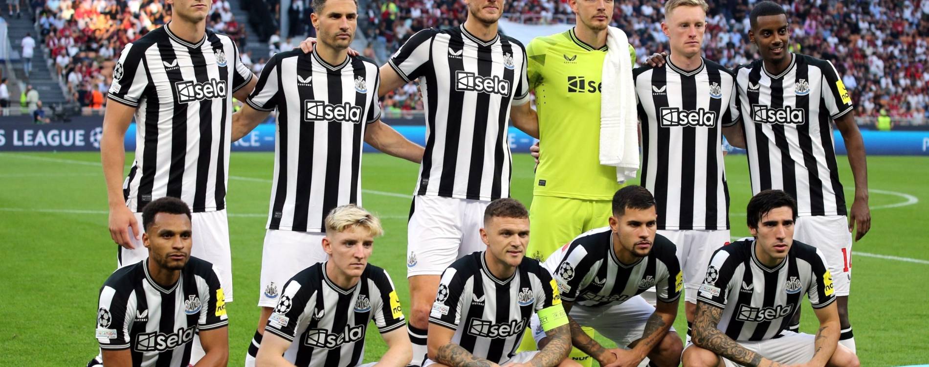 Newcastle United pose for a team photo before a game