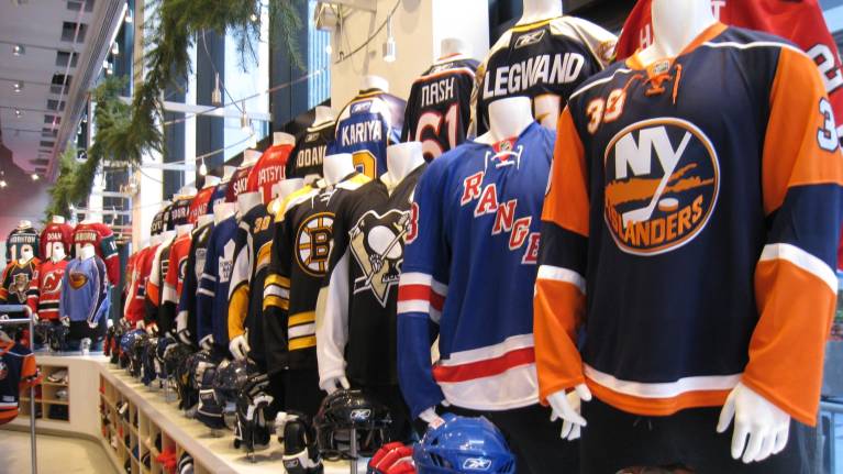 5 NHL Teams to See Live