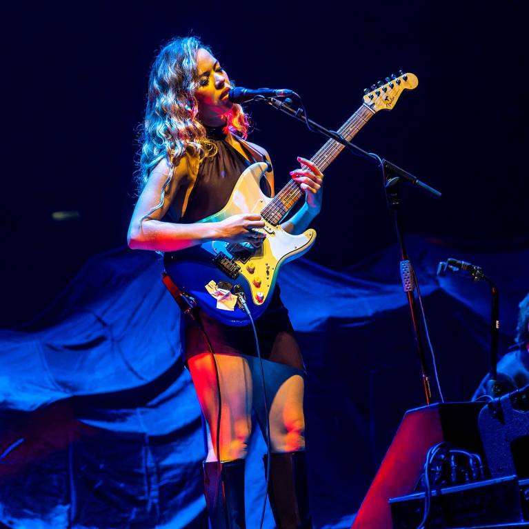 Nilüfer Yanya at The O2