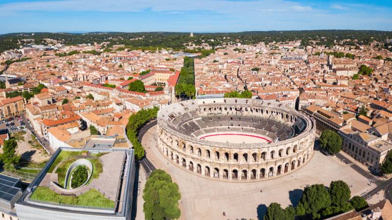 Nîmes