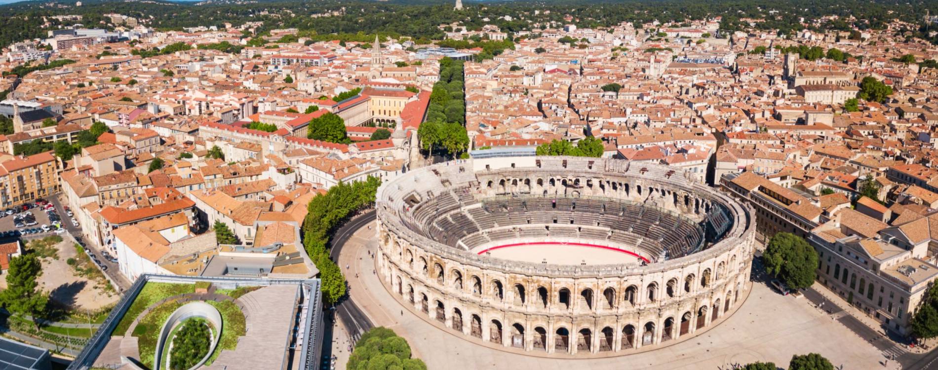 Nîmes skyline