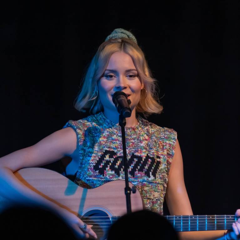 Nina Nesbitt live at Prachtwerk