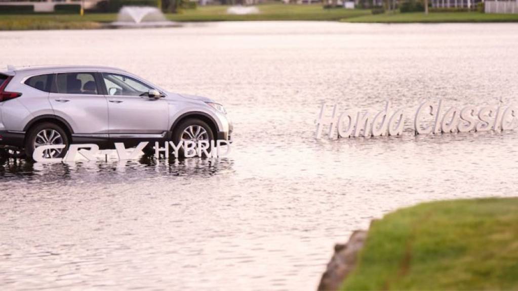 PGA National Resort BallenIsles Parking