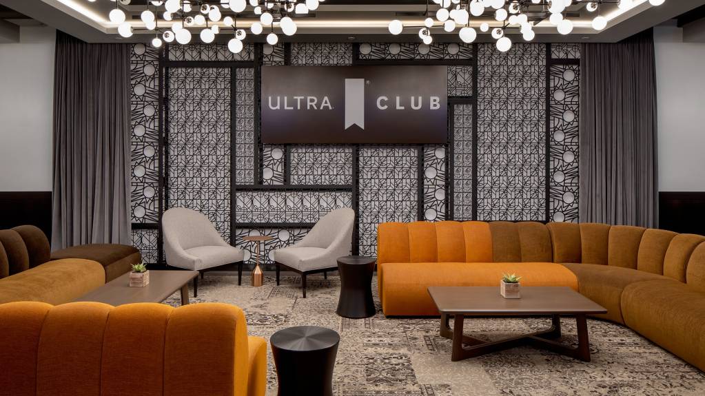 Phoenix Suns Arena Ultra Club 4