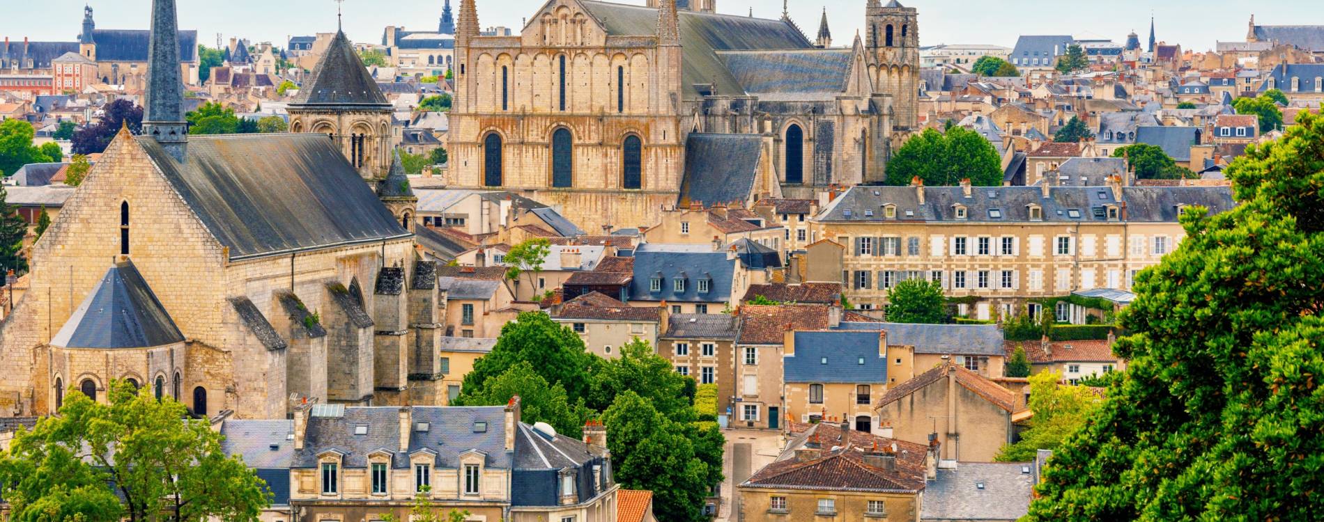 Poitiers skyline