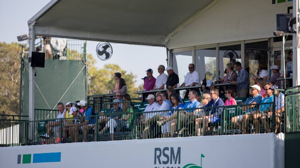 Private Chalets at 18