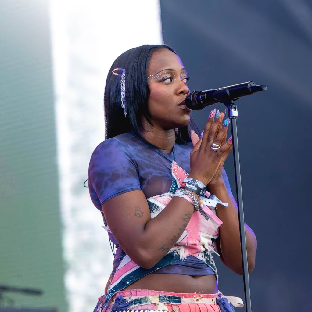 Rachel Chinouriri at Glastonbury