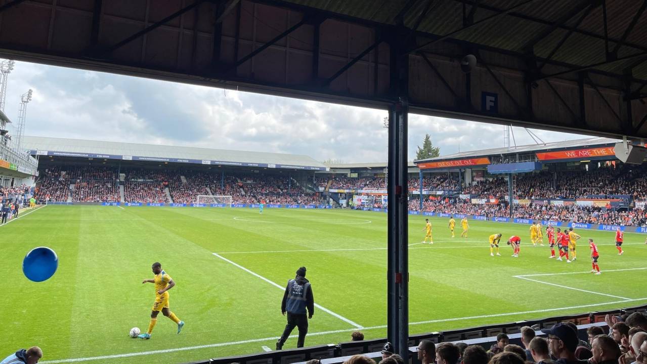 Oak Road Stand (Away Fans) | Luton Town v Brentford FC | 20 Apr 2024 ...