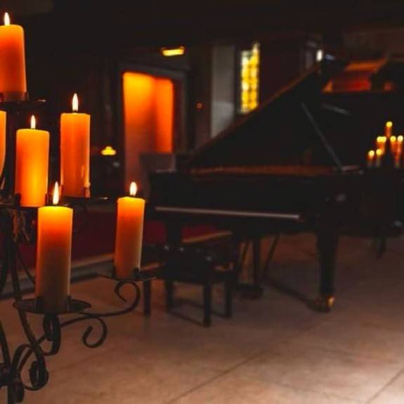 Rhapsody in Blue by Candlelight