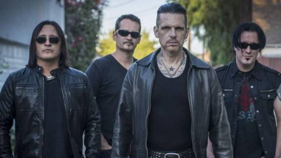 Ricky Warwick & The Fighting Hearts