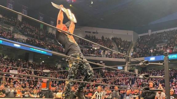 Ringside Floor (Sections 1–4)