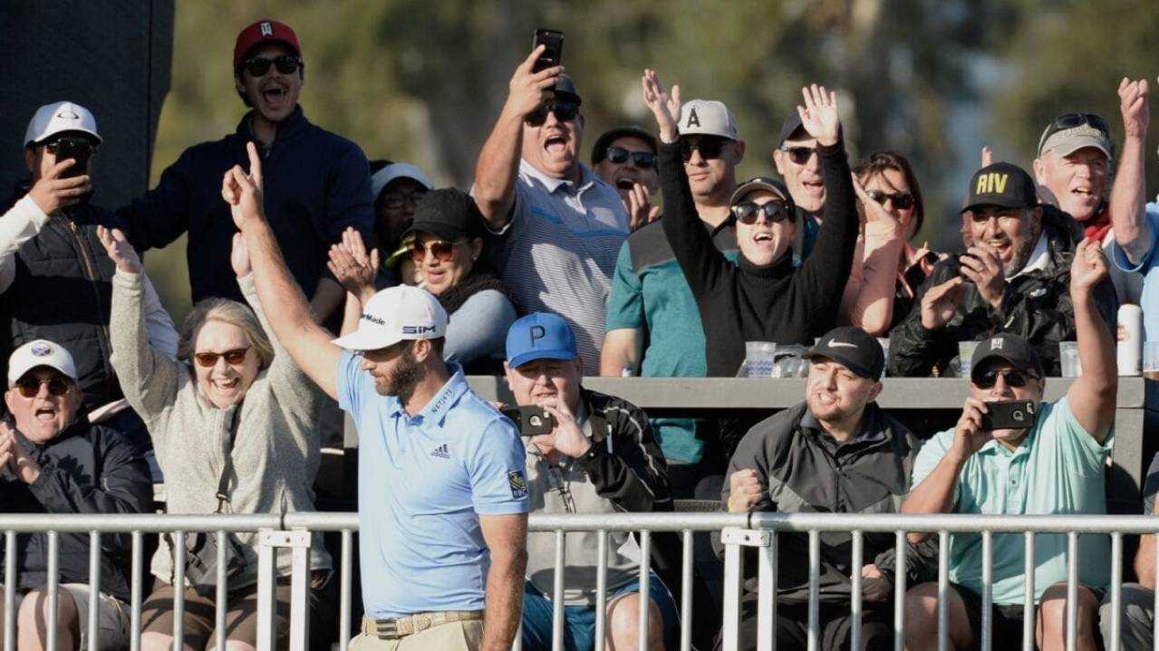 Riviera Country Club Greenside at 17