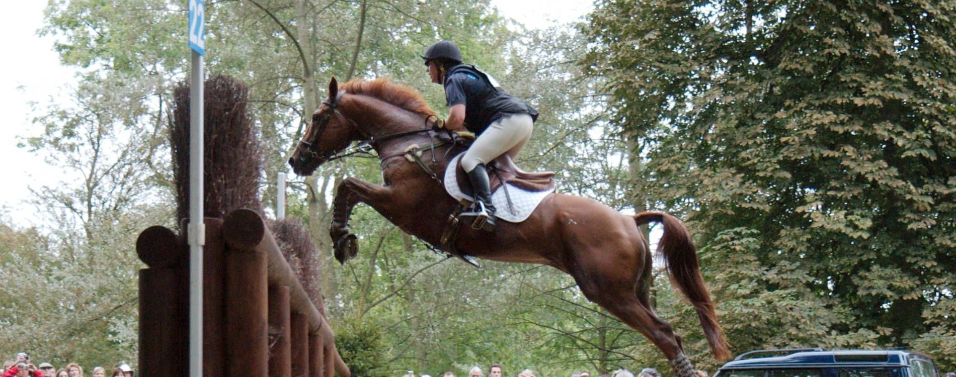 Rosie Thomas and Barry's Best at the Jubilee Leap