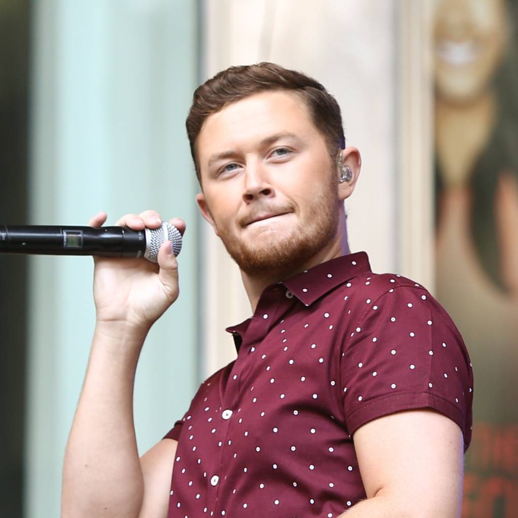 Scotty McCreery performs on FOX and Friends