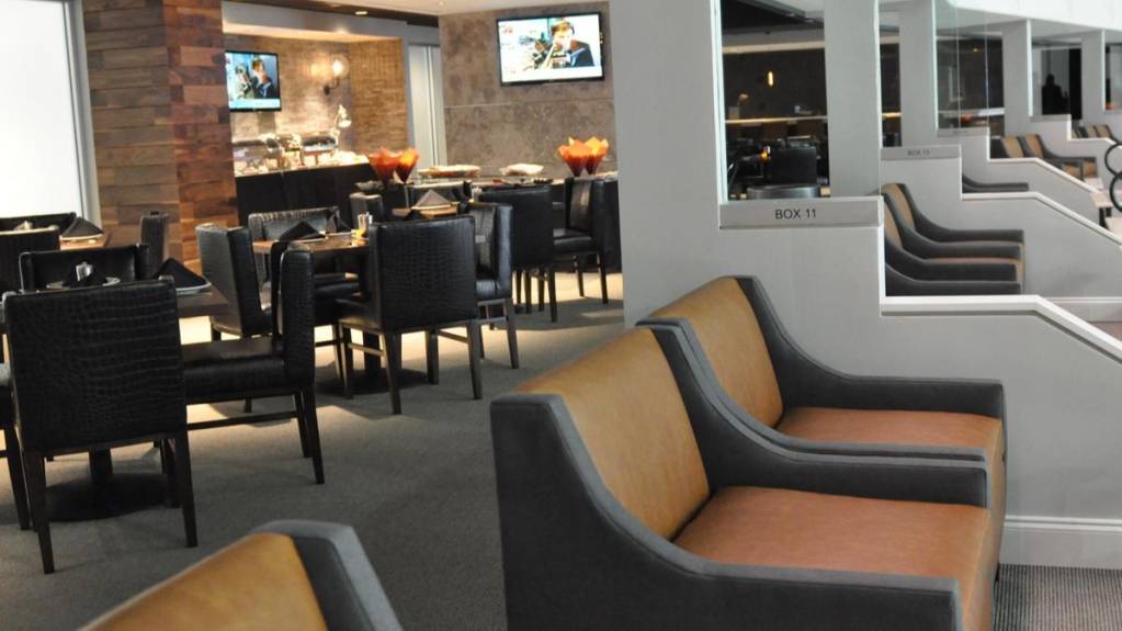 Service King Lounge Theatre Box at AAC