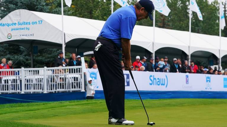 Shaw Charity Classic 17th Green Suite