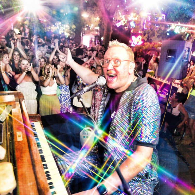 SING IT! with Trevor Jones