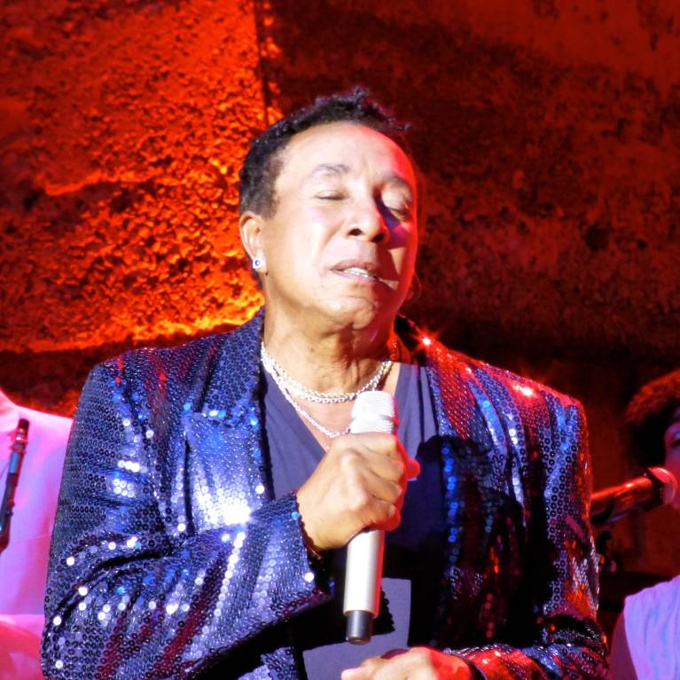 Smokey Robinson Tickets 202425 Smokey Robinson Concerts & Tour Dates