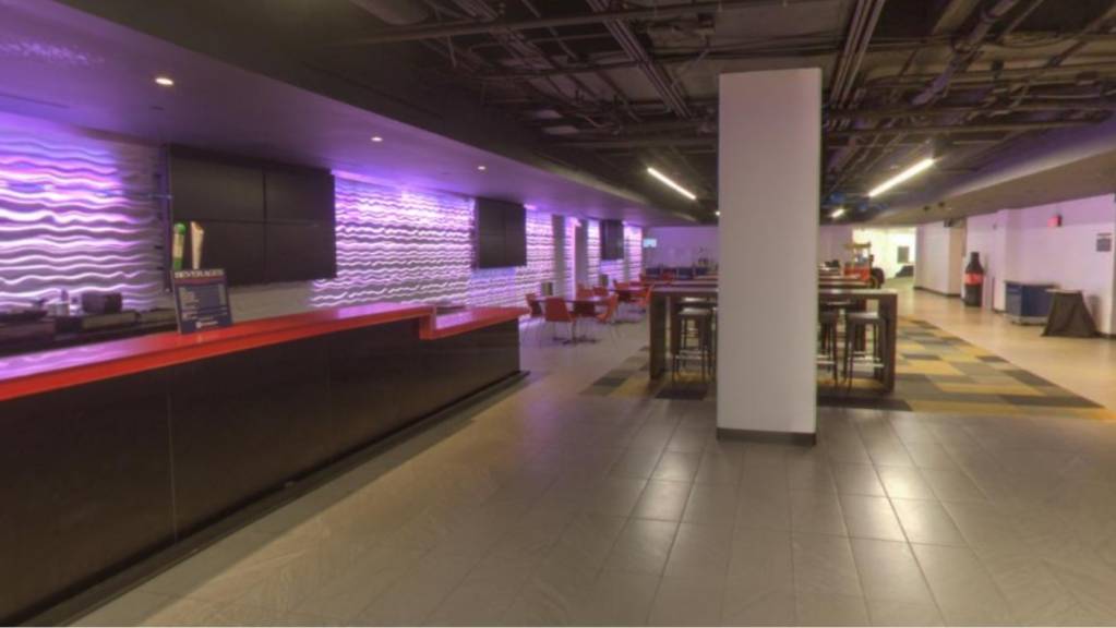 Smoothie King Center Club Inner