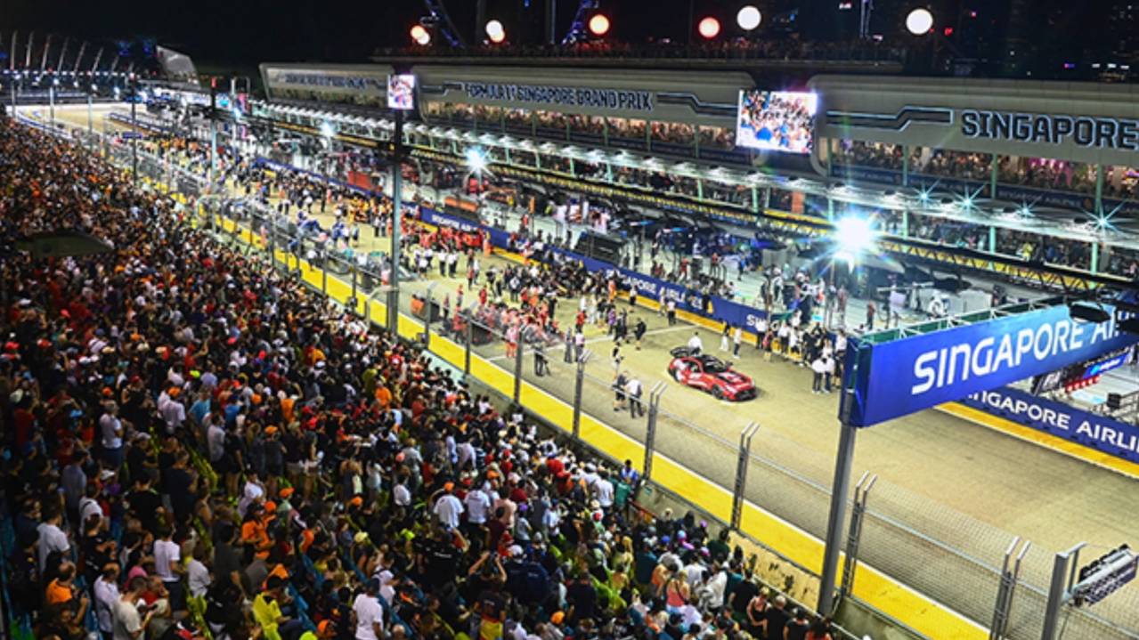Super Pit Grandstand F1 Singapore Grand Prix 20 22 Sep 2024 Marina Bay Street Circuit Koobit
