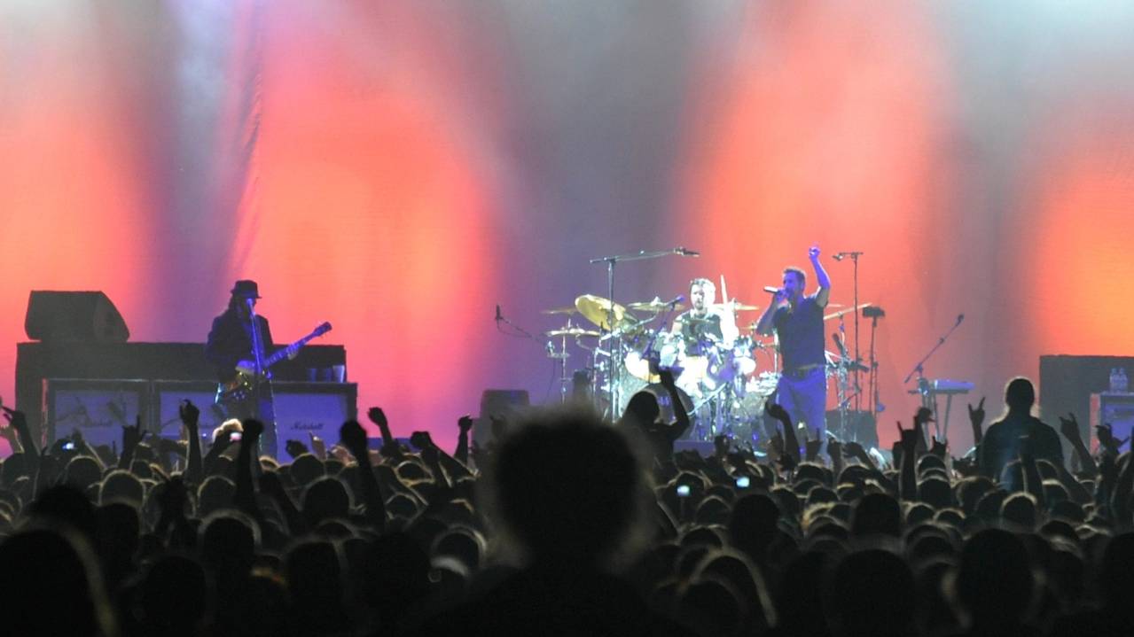 System Of A Down perform in Prague
