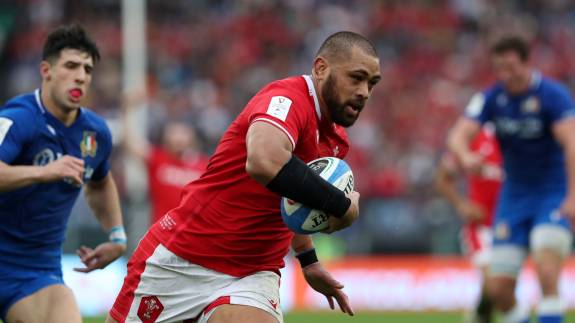 Old Foes Engage as 2024 Six Nations Gets Underway