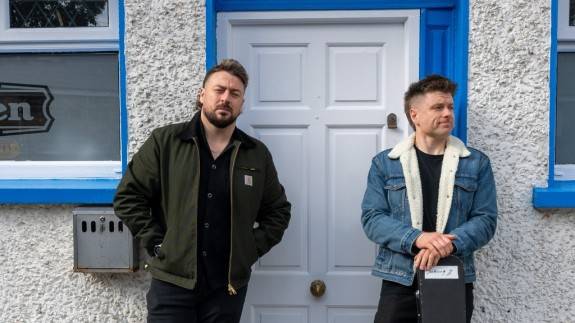 The 2 Johnnies And The Junior B All Stars - Feile