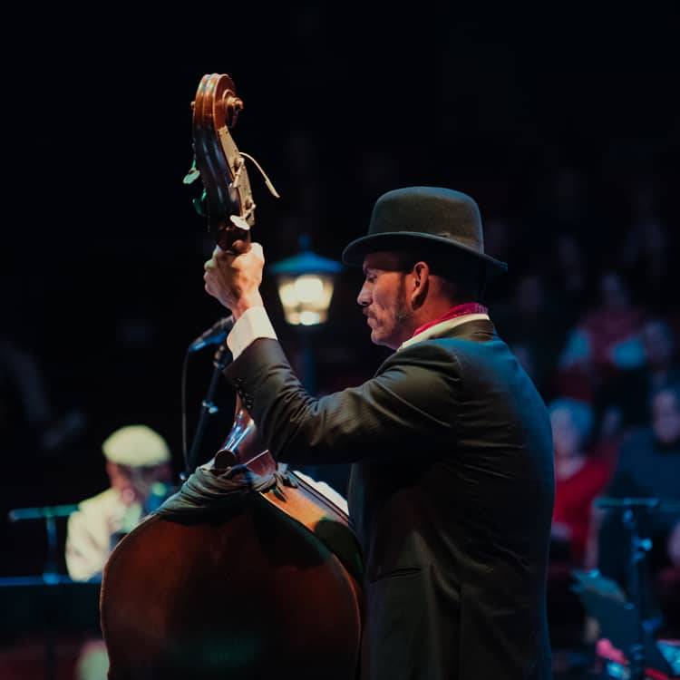 The Jazz Room: A Frank Sinatra & Louis Armstrong Tribute