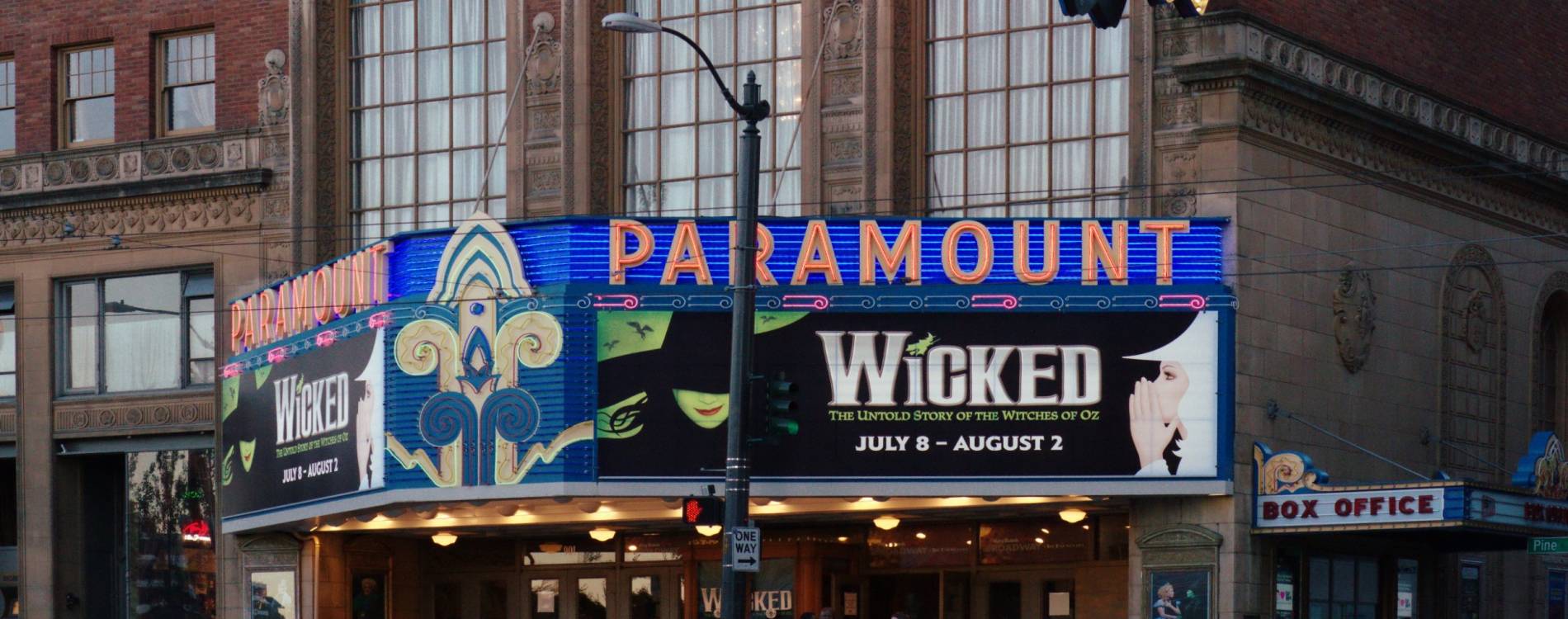 Paramount Theatre Events & Tickets 202425 Seattle Koobit