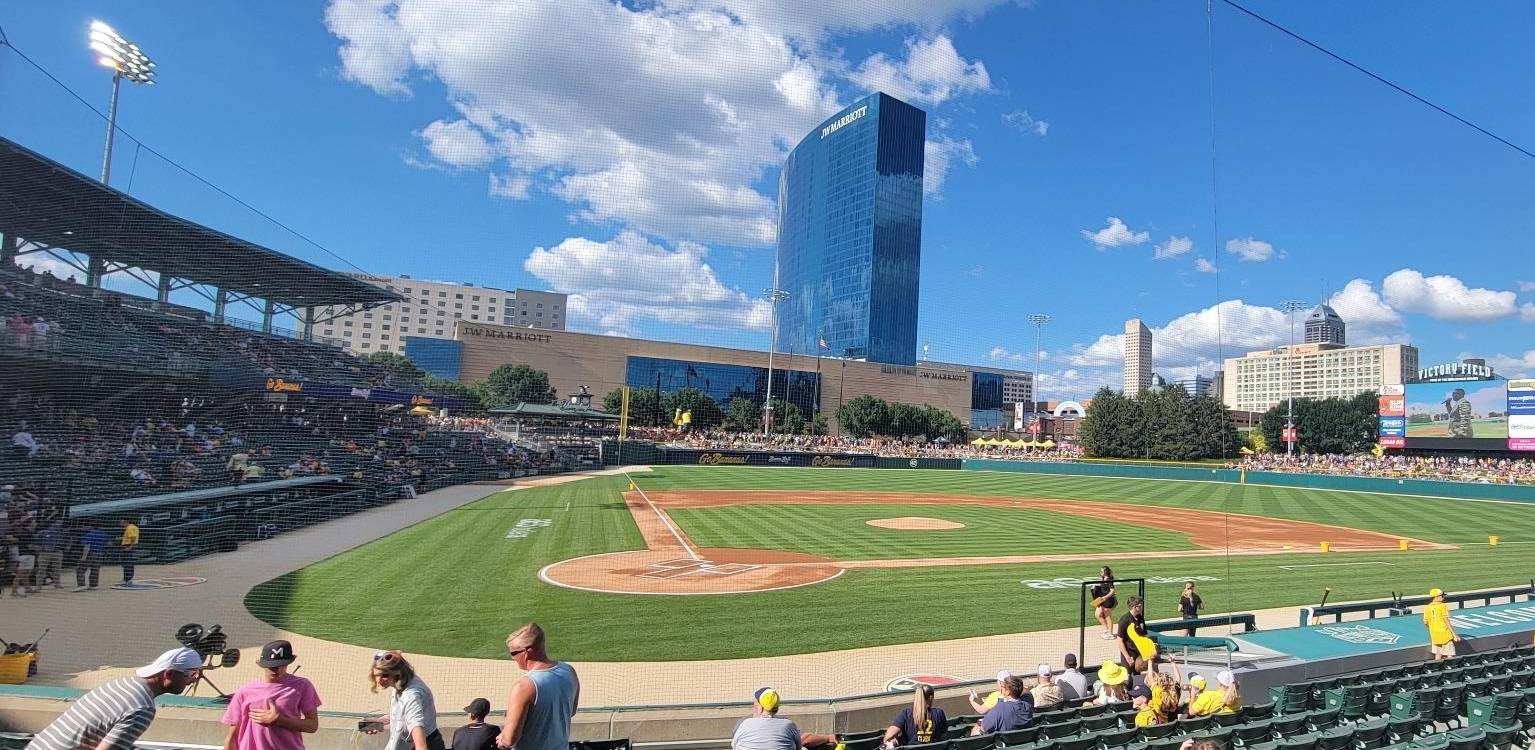 The Savannah Bananas at Victory Field