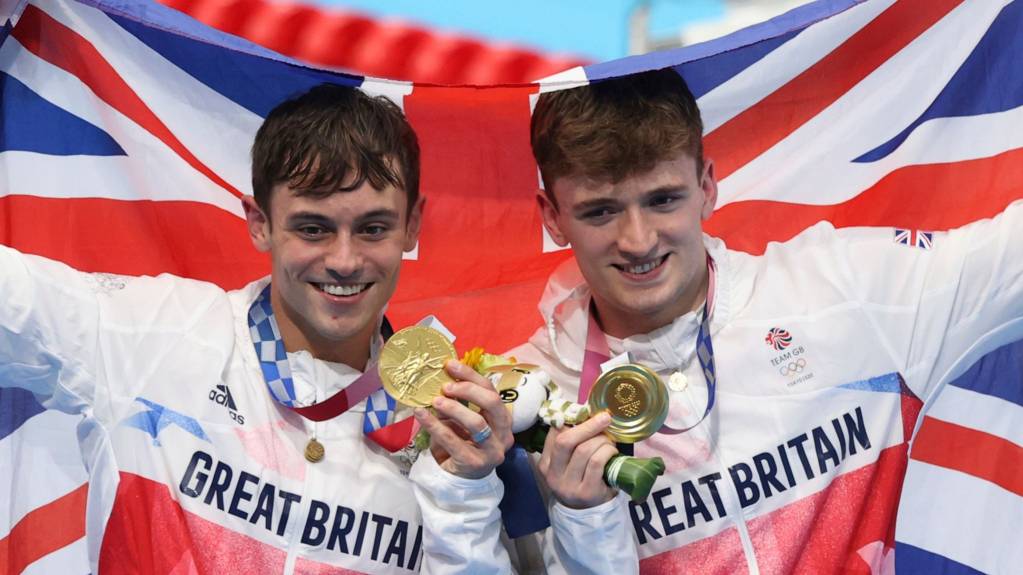 Tom Daley and Matty Lee help lead Team GB with 2 more gold medals