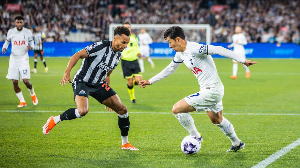 Tottenham Hotspur's Heung-Min Son takes on Newcastle United's Jacob Murphy