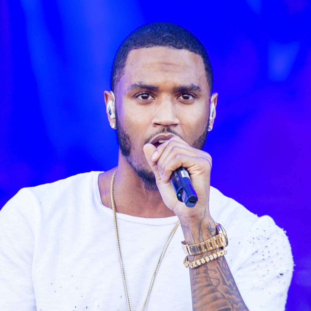 Trey Songz performs onstage at the iHeartRadio Music Festival