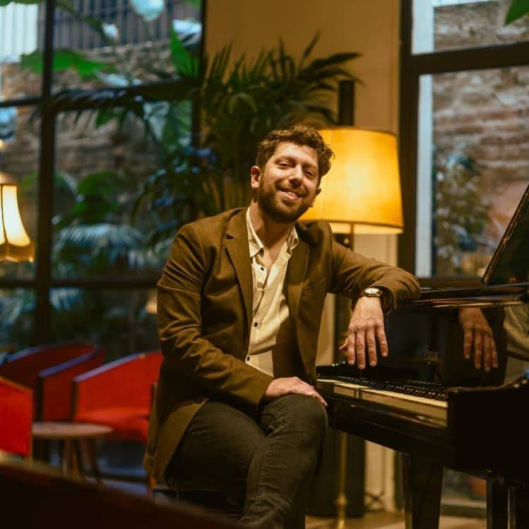 Velvet Trio: Nat King Cole Tribute