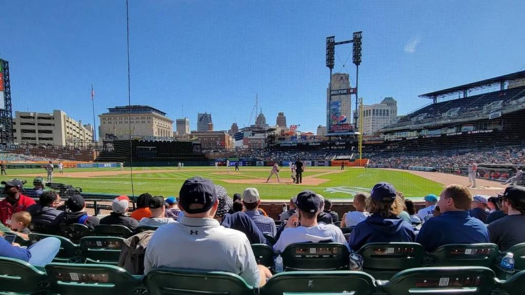 OnDeck Circle (Front of Sections 120135) Detroit Tigers vs