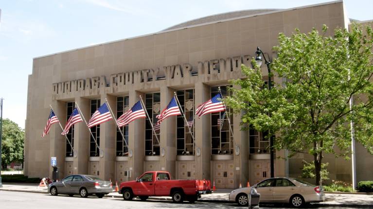 Oncenter War Memorial Arena