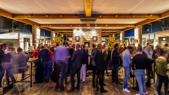 VIP-Dorp (VIP Village): Club Packages