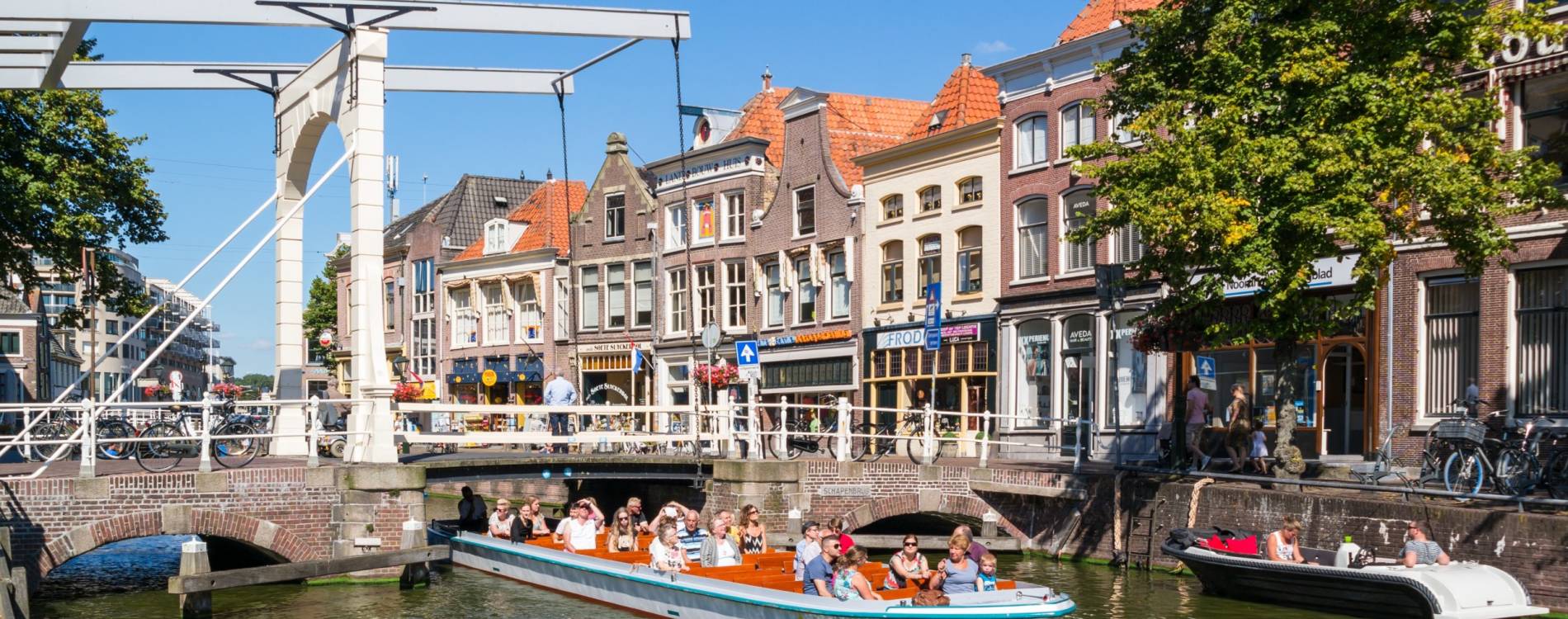 Voordam canal in Alkmaar