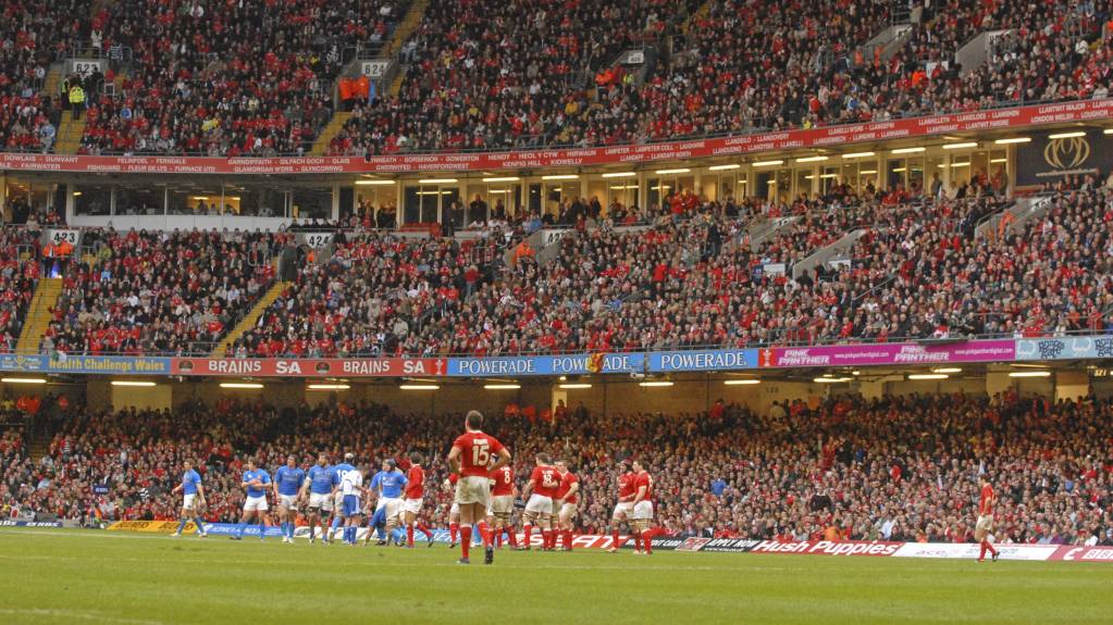 Wales and Italy competing at the Principality Stadium