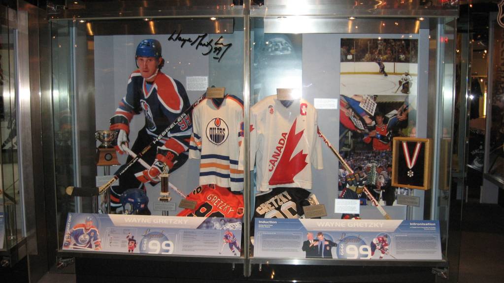 Wayne Gretzky sweaters